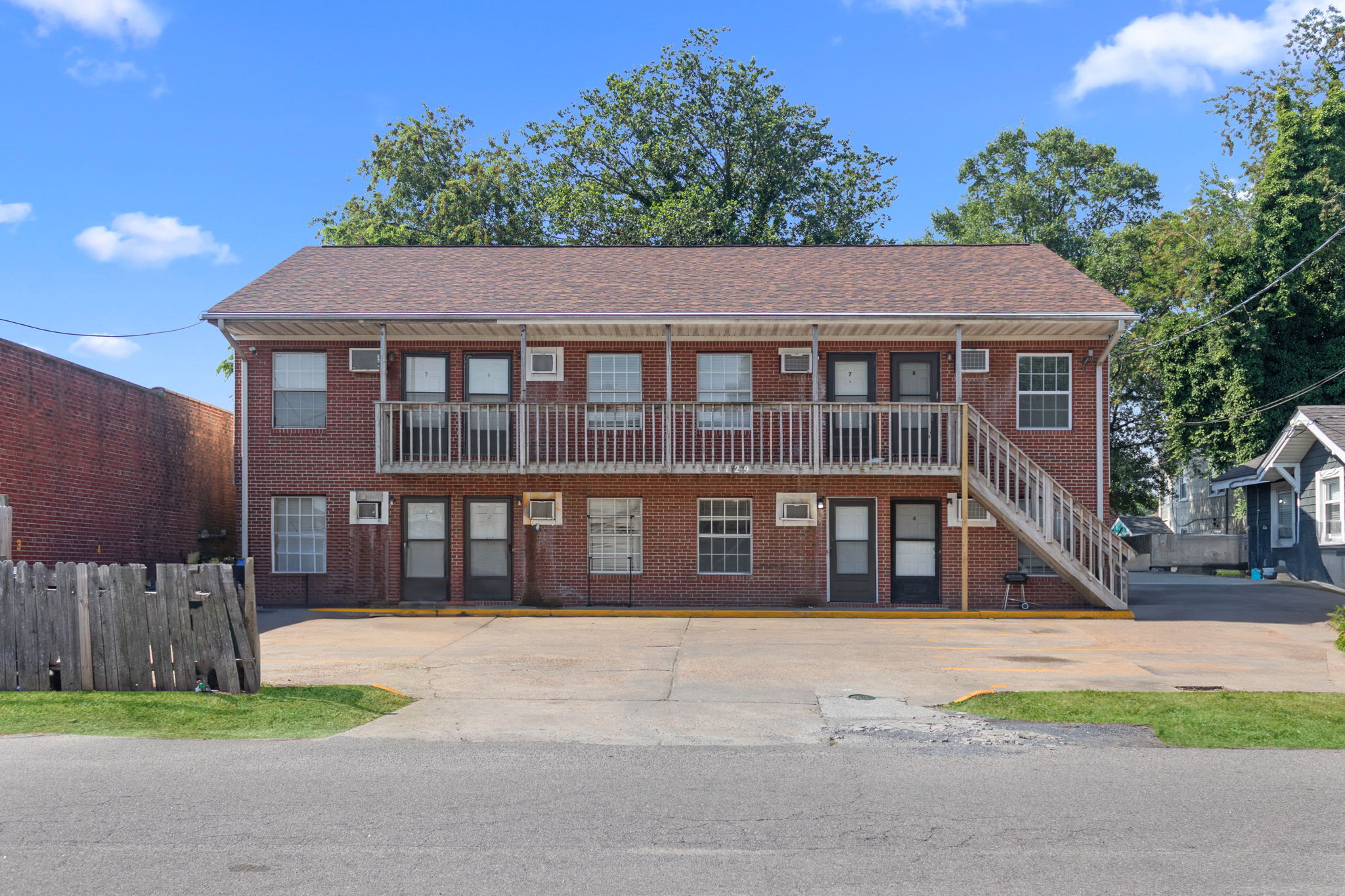 1129 Green St - 3