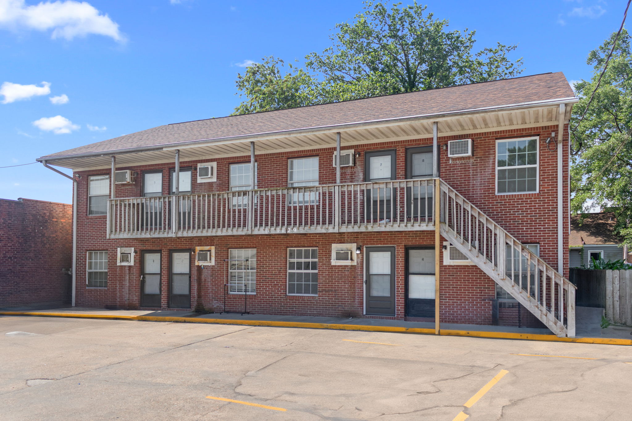 1129 Green St - 8