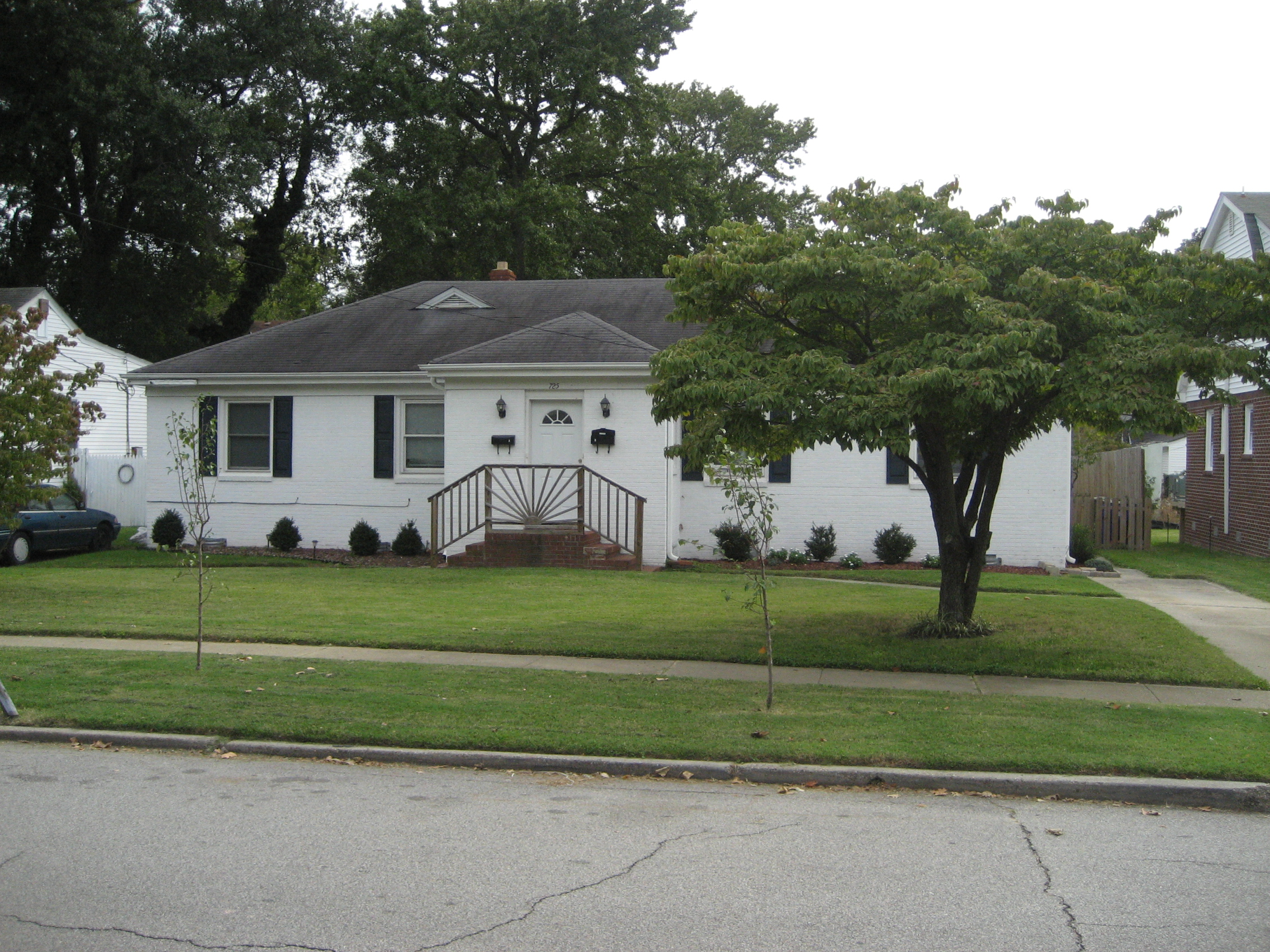 725-B Carolina Avenue